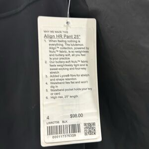 Brand new Lululemon women’s run tights, size 4.